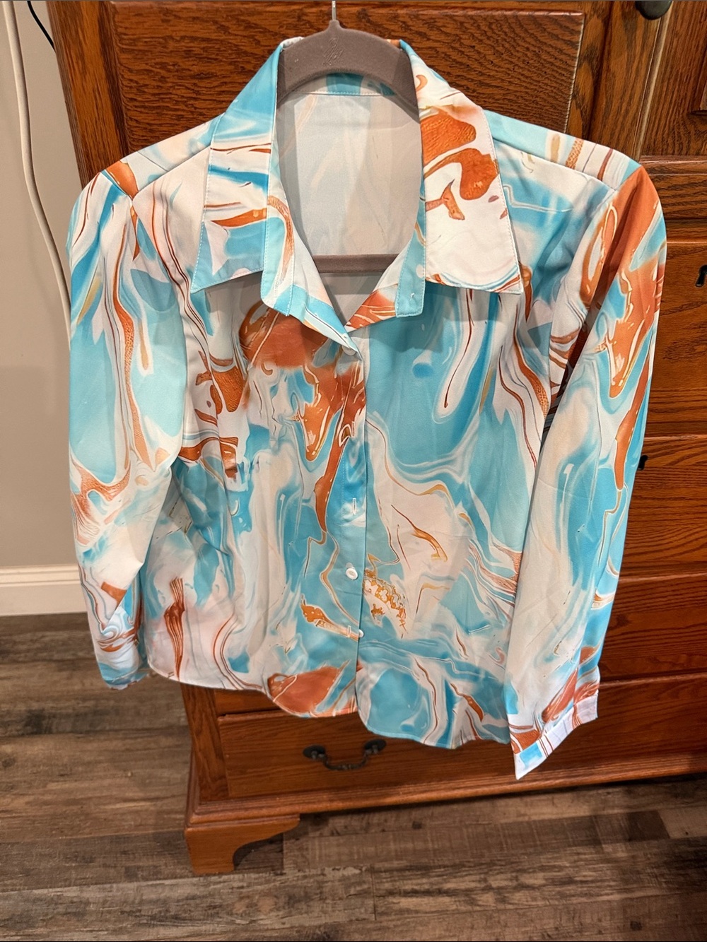 Women’s Aqua & Orange Marble Print Button-Up Top